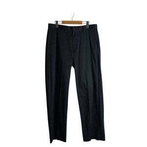 Eddie Bauer Men's Navy Wrinkle Resistant Relaxed Straight Fit Pant